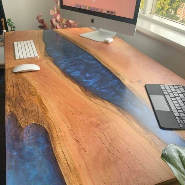 Desk - Image 2